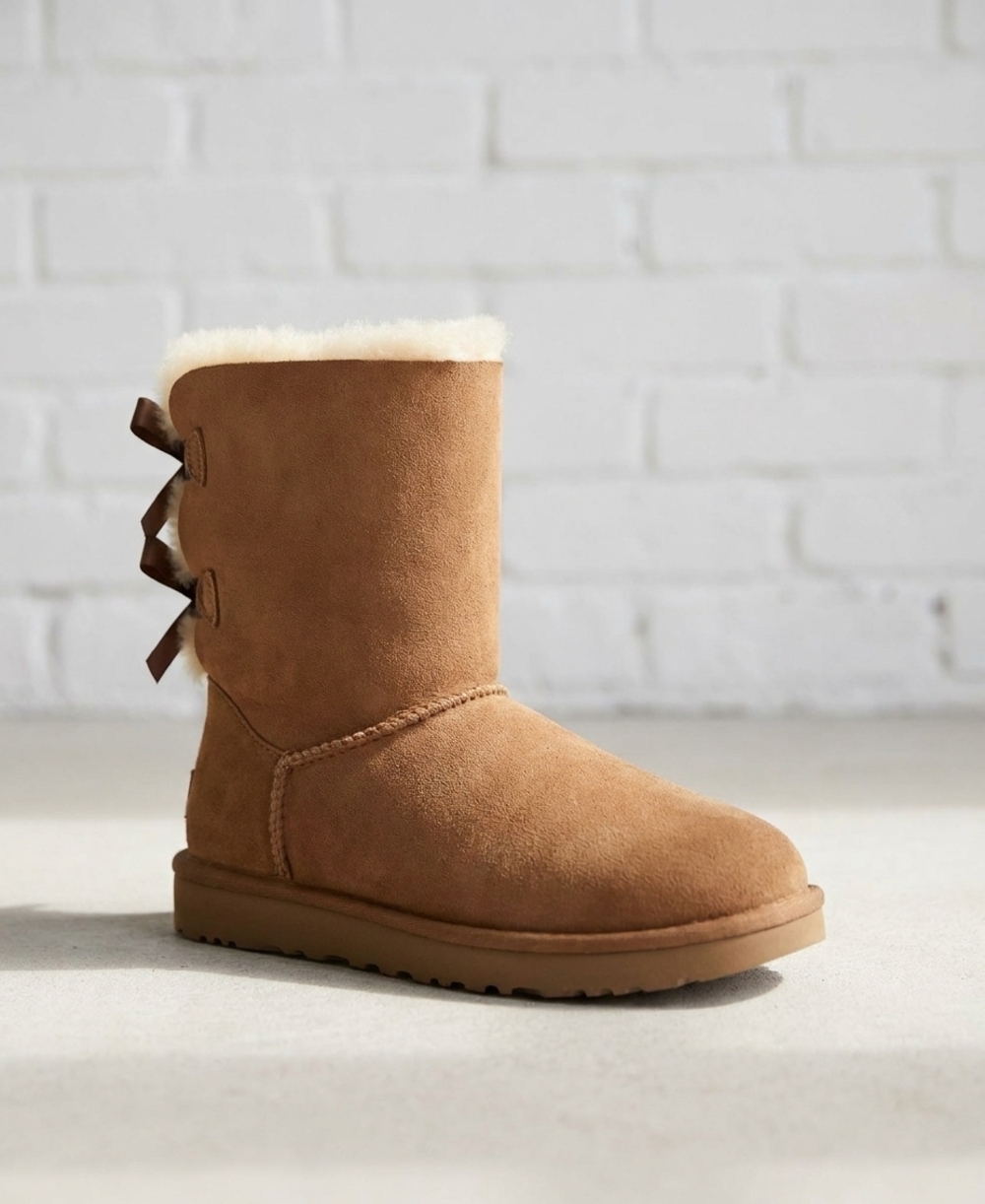 NEW UGG women's bailey bow boot in chestnut